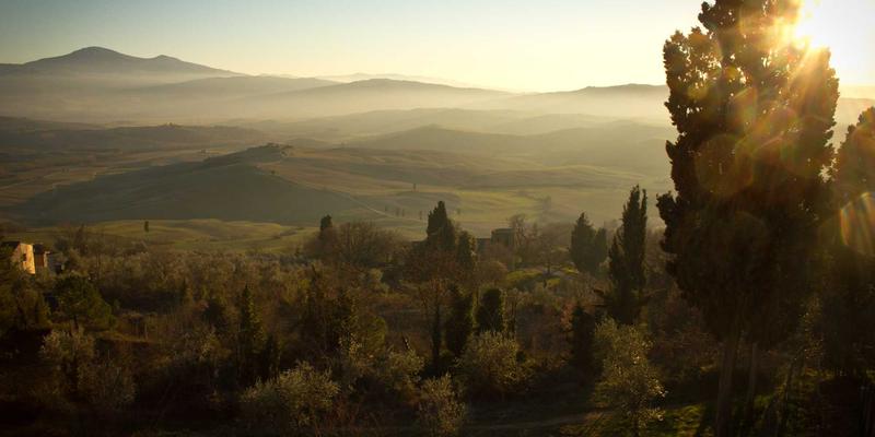 人工智能与物联网如何重塑卫星互联网星座竞争：太空基建开启全球网络新格局