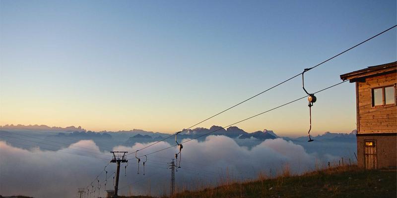 生成式AI重塑数字内容创作：AIGC工具如何颠覆影视与游戏生产流程