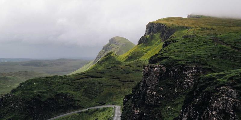 量子计算商业化进程分析：从实验室突破到行业解决方案的挑战